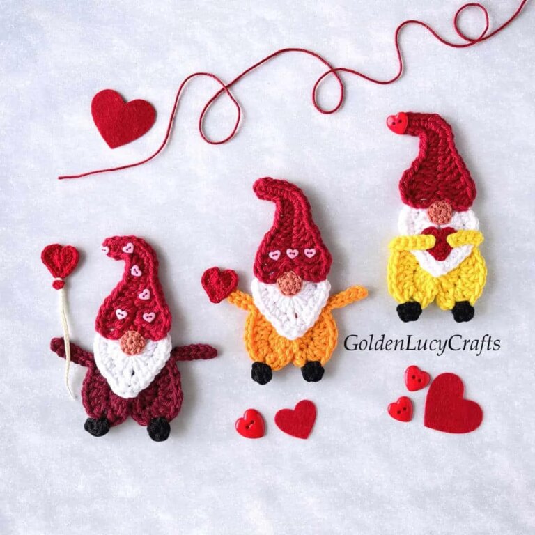 Crochet Valentine Gnomes Hearts