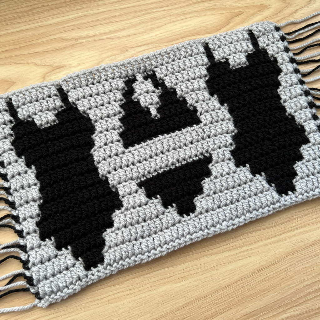 Crochet HAI pixel art
