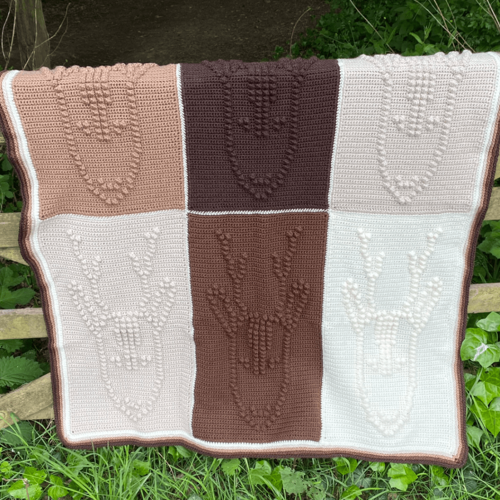 Crochet deer head blanket