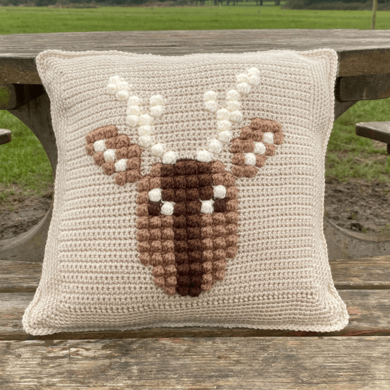 Bobble stitch deer pillow
