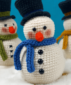 Crochet snowman blue scarf