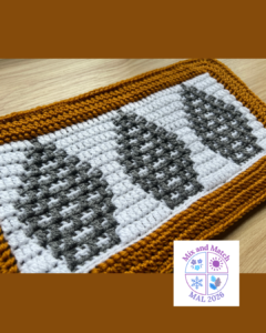 Crochet item, geometric pattern